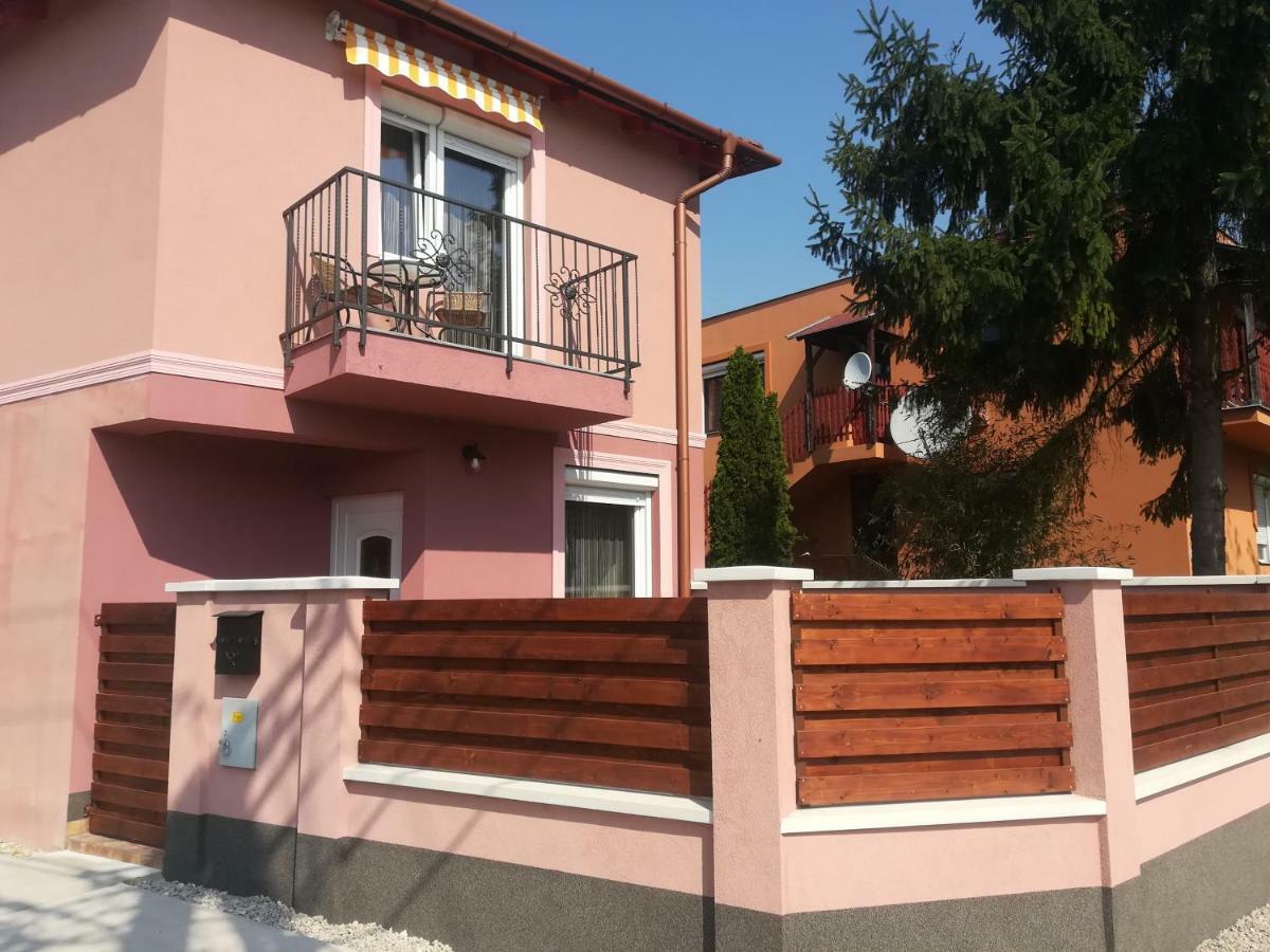 Dream Lux Apartman Hajdúszoboszló Esterno foto